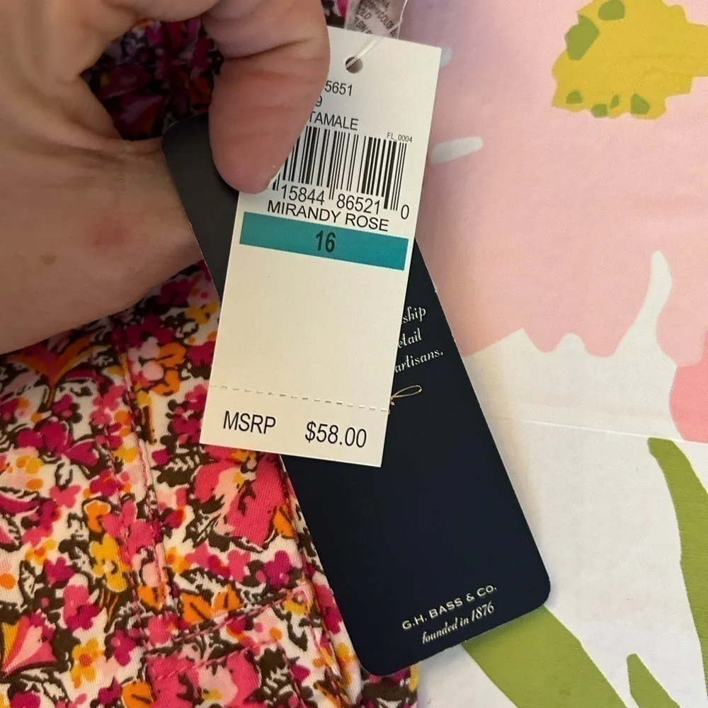 NWT Bass. Morandi rose. Size 1600% cotton floral print skirt.